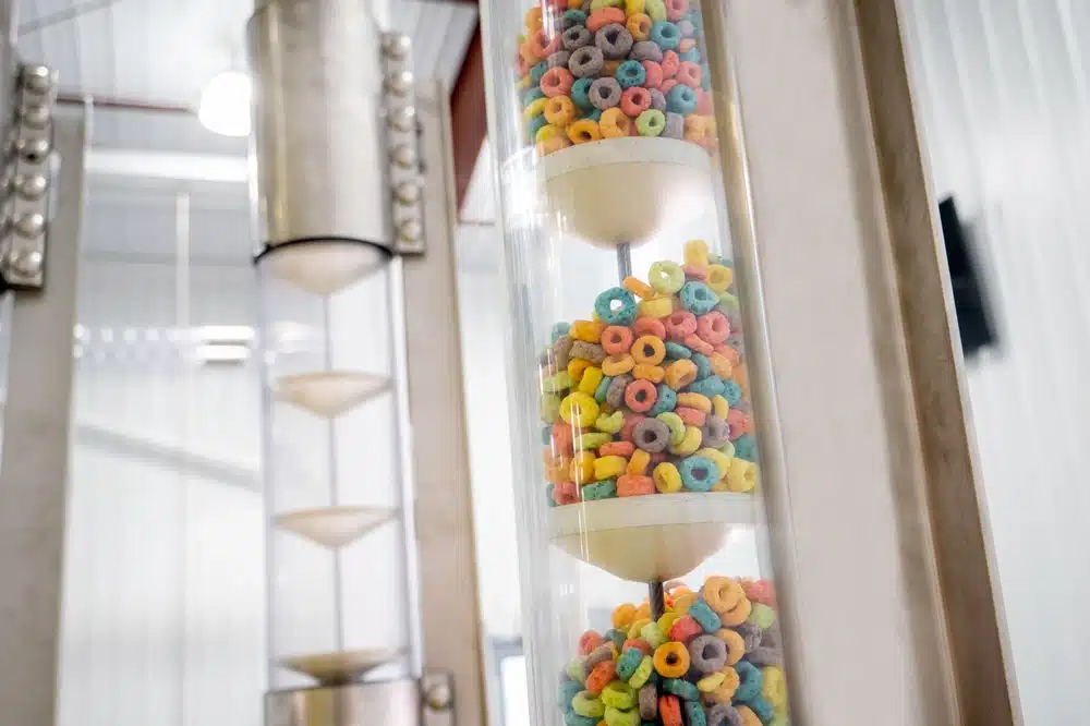 Breakfast cereals in a tubular conveyor